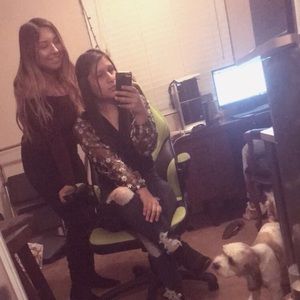 Meet your Posher, Grecia